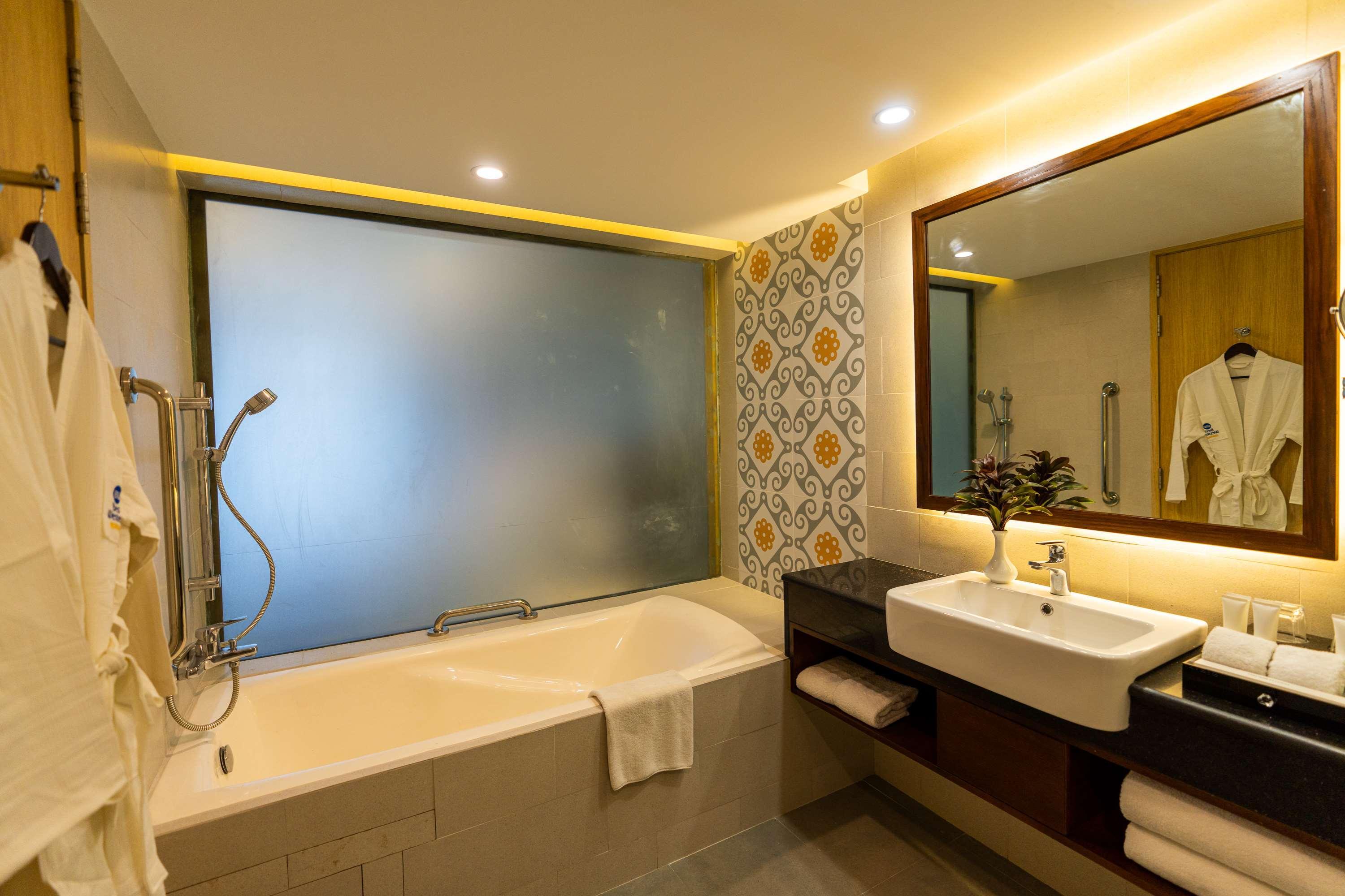 Best Western Heritage Cox's Bazar Esterno foto